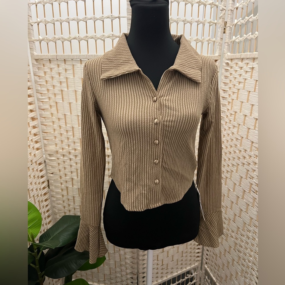 Collared Button Up Knit Shirt